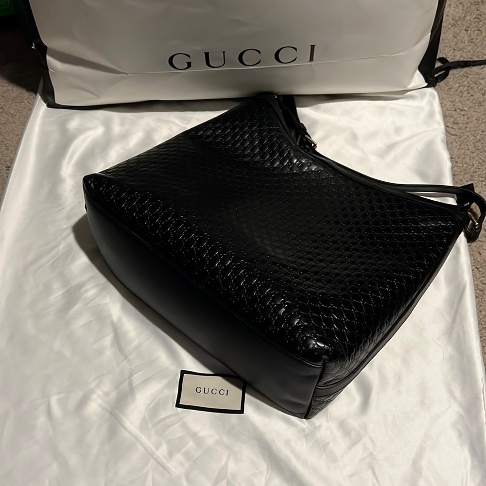 Gucci Authentic Black Micro GG shoulder bag